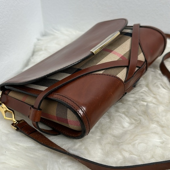 💯Authentic Burberry Shoulder Bag🍀 - Picture 12 of 14